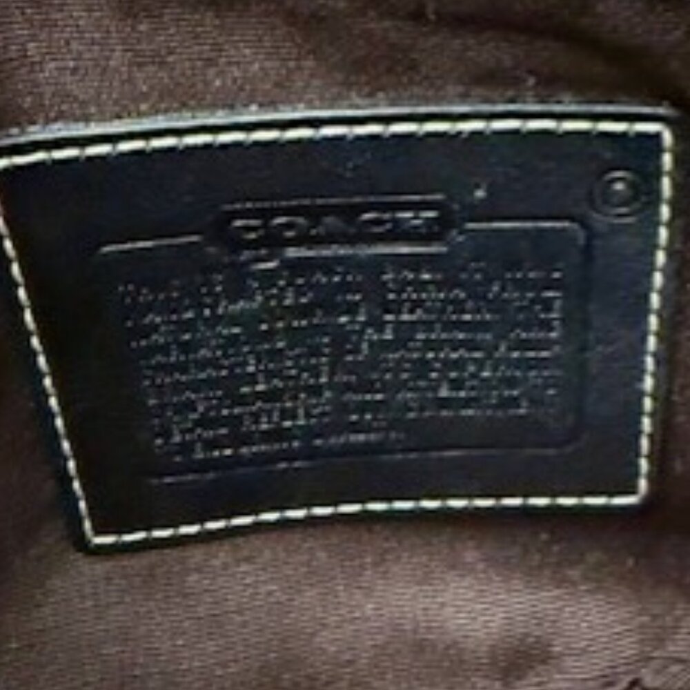 COACH "SOHO" Vintage Leather Wristlet - Picture 6 of 14